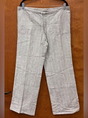Victoria’s Secret linen/cotton gray/white drawstring wide leg low rise pants 8